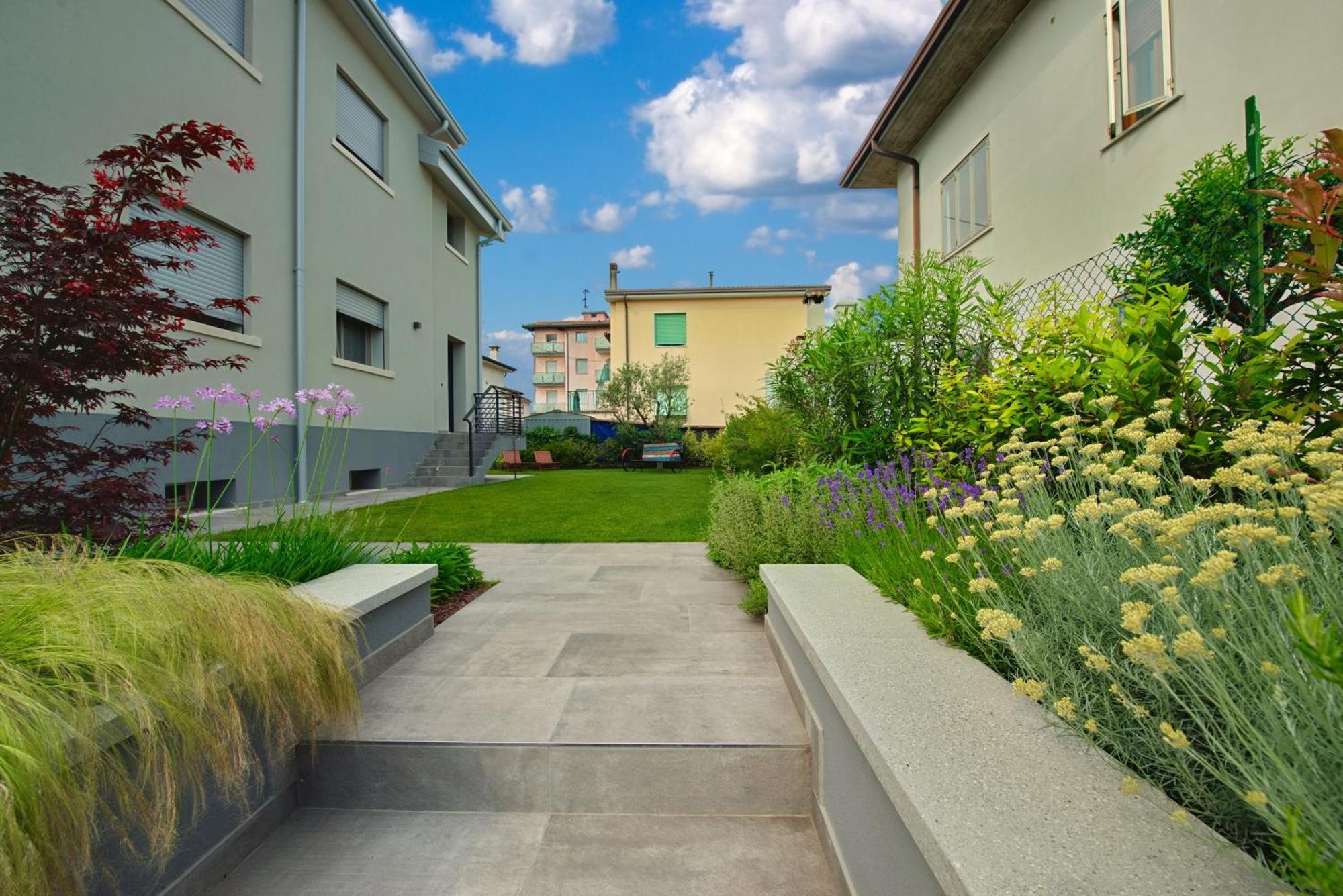 Via Goito 25 Rooms & Apartment Peschiera del Garda Esterno foto