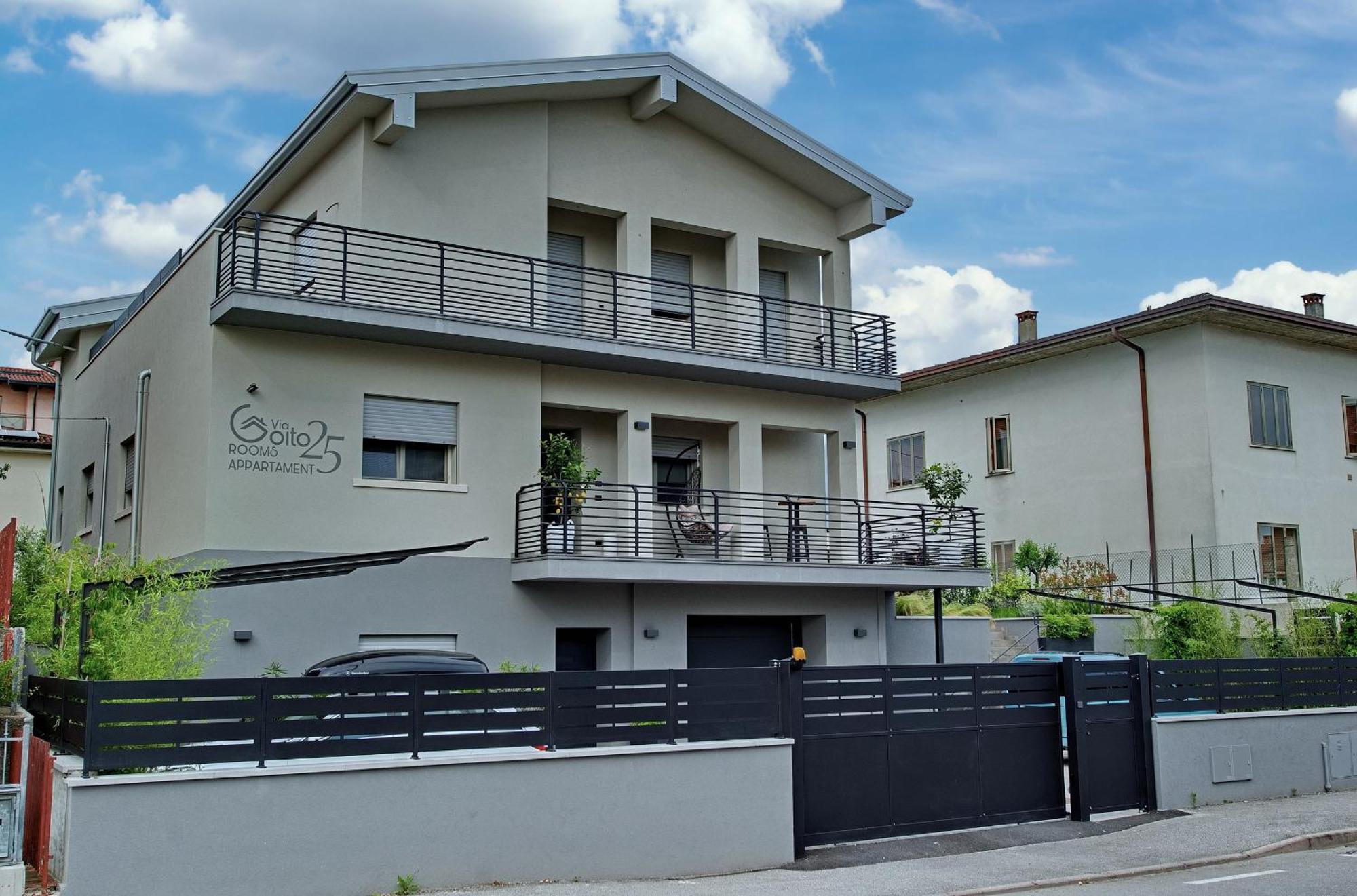 Via Goito 25 Rooms & Apartment Peschiera del Garda Esterno foto