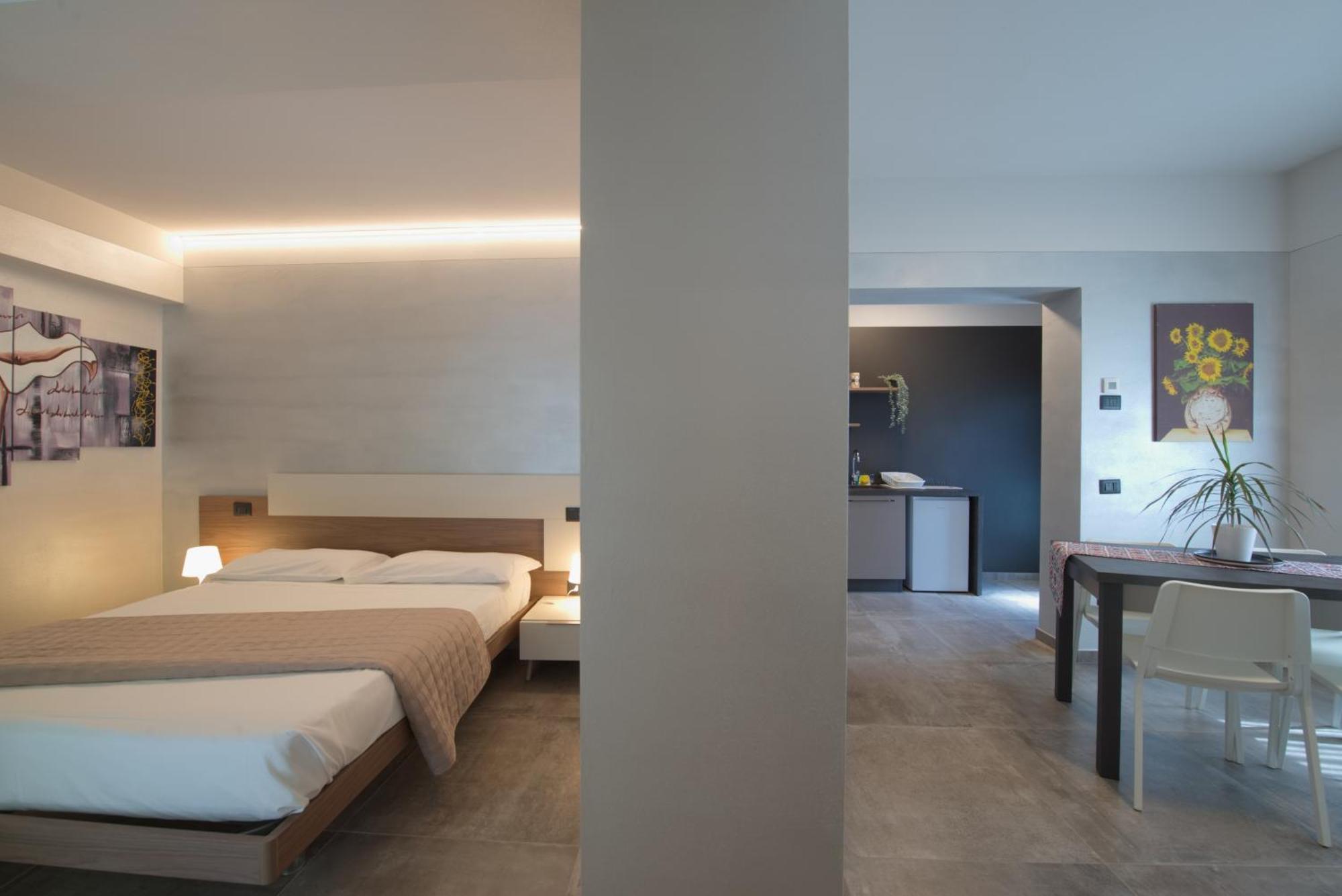 Via Goito 25 Rooms & Apartment Peschiera del Garda Esterno foto