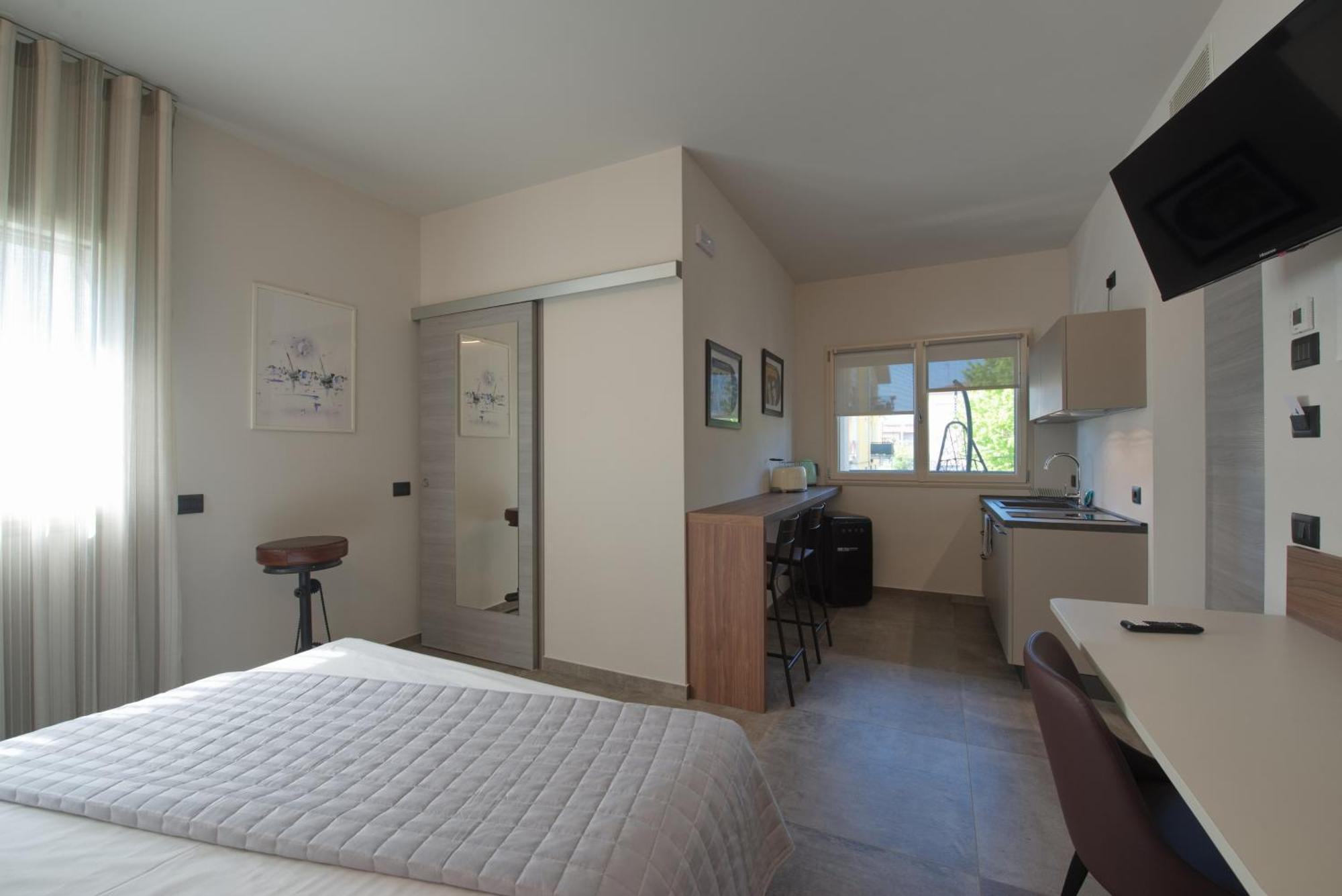 Via Goito 25 Rooms & Apartment Peschiera del Garda Esterno foto
