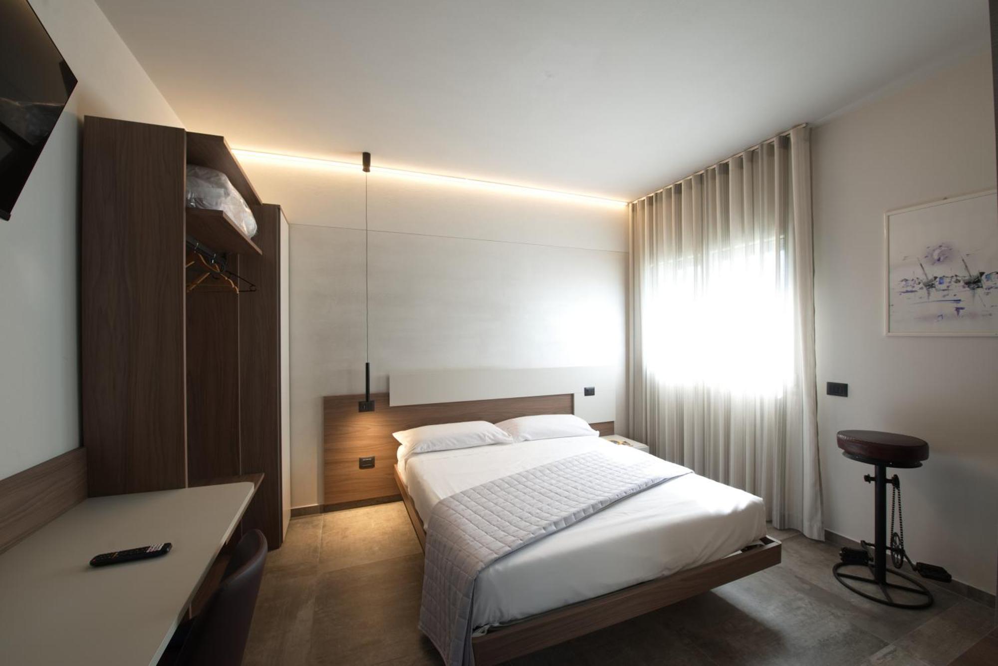 Via Goito 25 Rooms & Apartment Peschiera del Garda Esterno foto