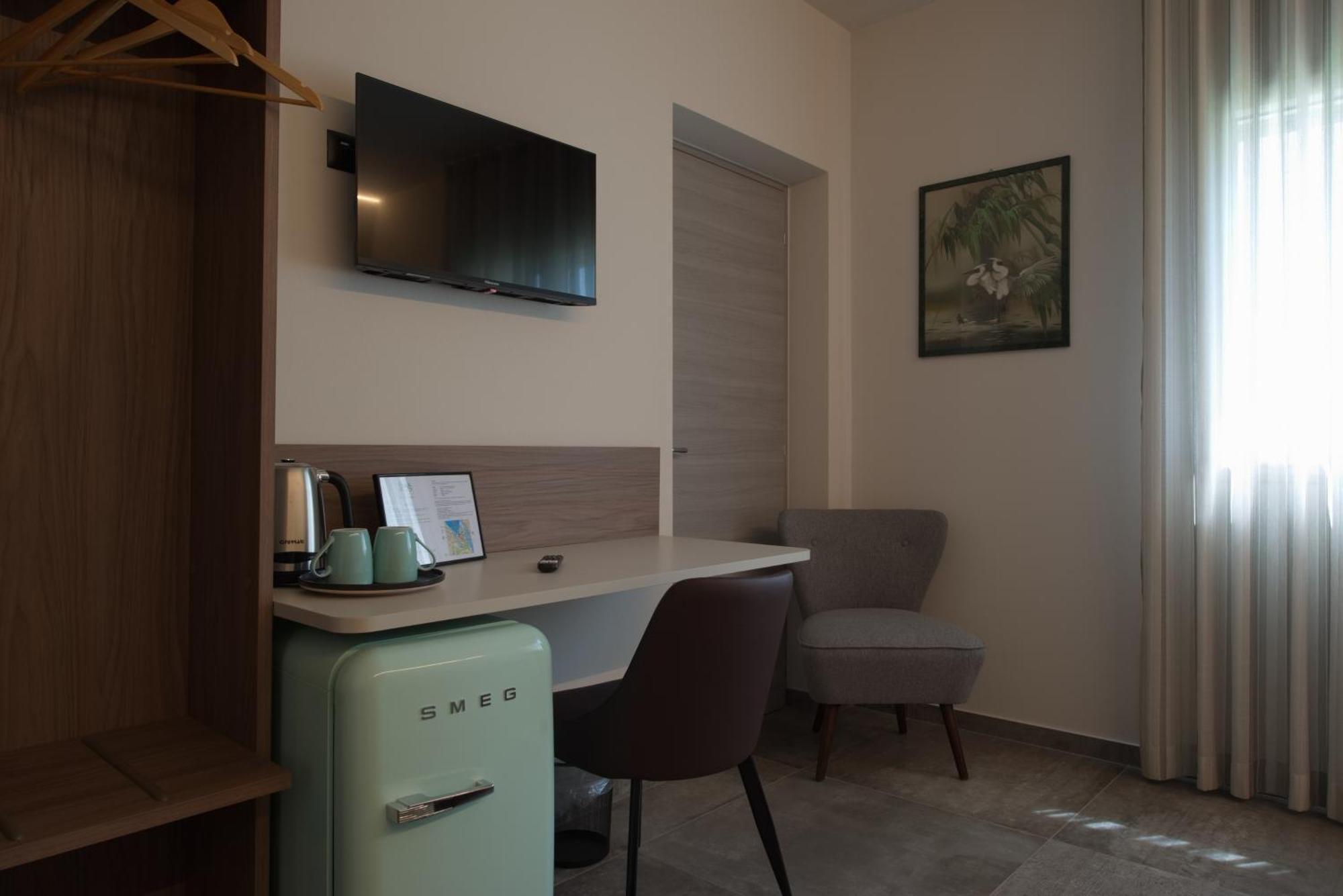 Via Goito 25 Rooms & Apartment Peschiera del Garda Esterno foto