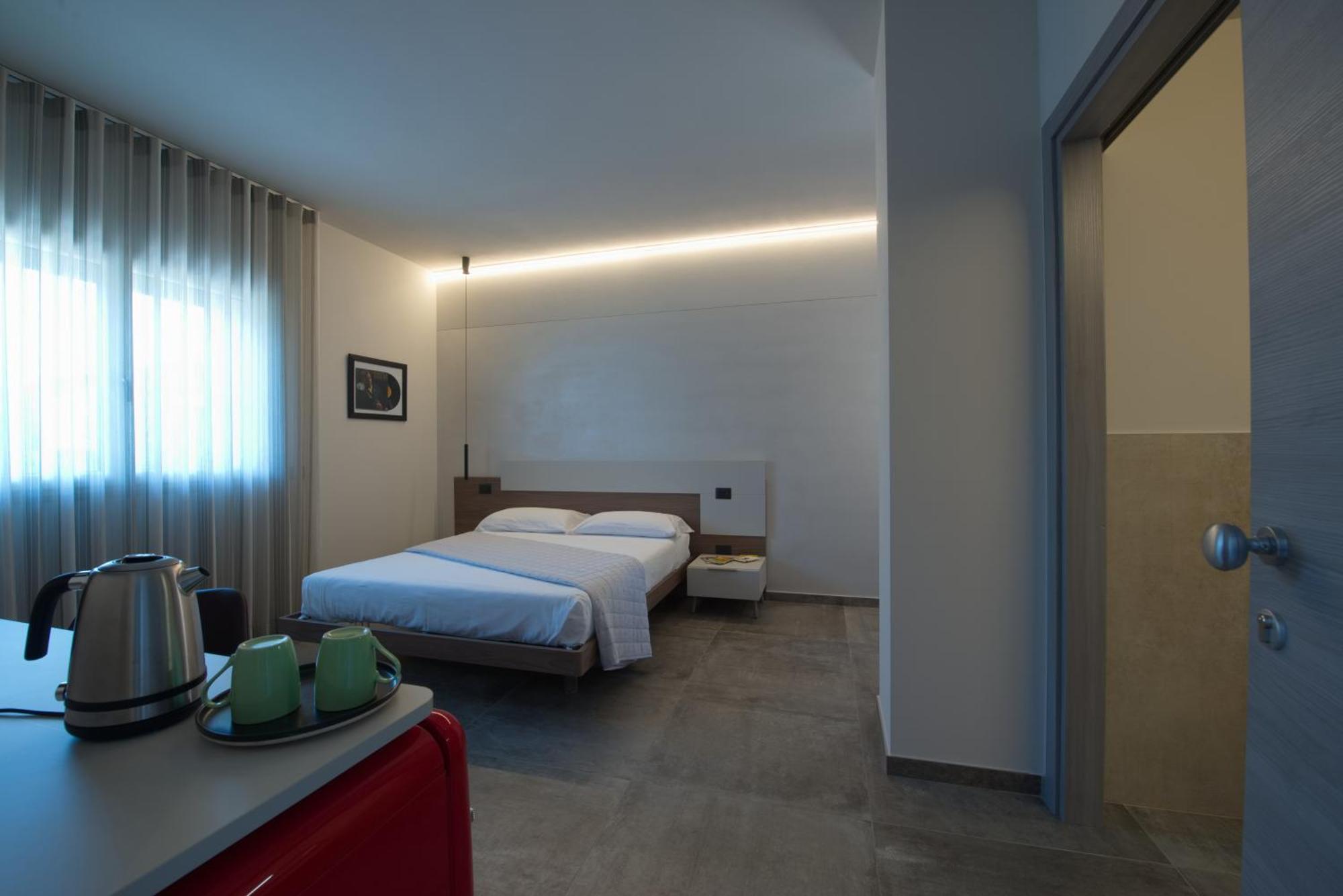 Via Goito 25 Rooms & Apartment Peschiera del Garda Esterno foto