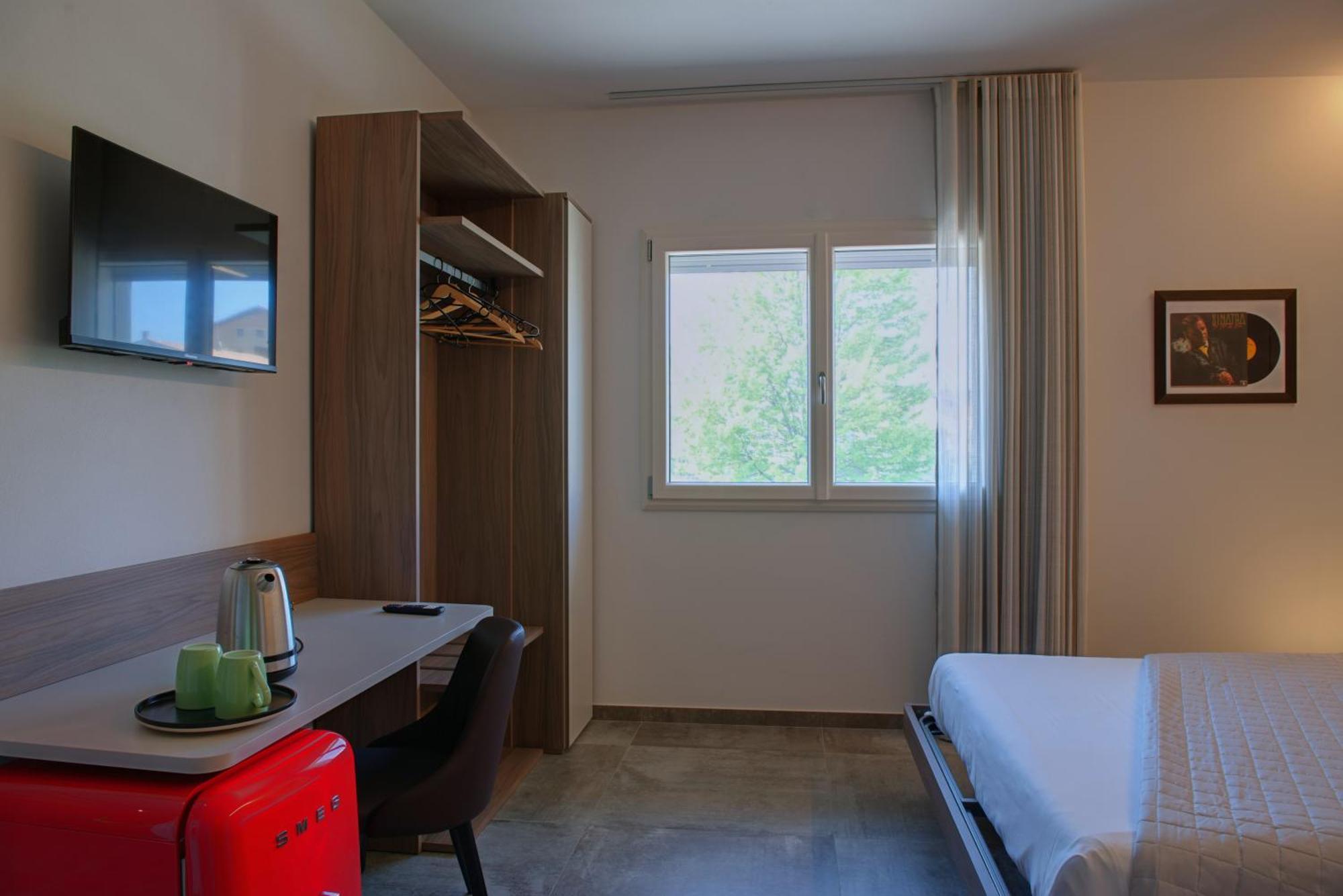 Via Goito 25 Rooms & Apartment Peschiera del Garda Esterno foto